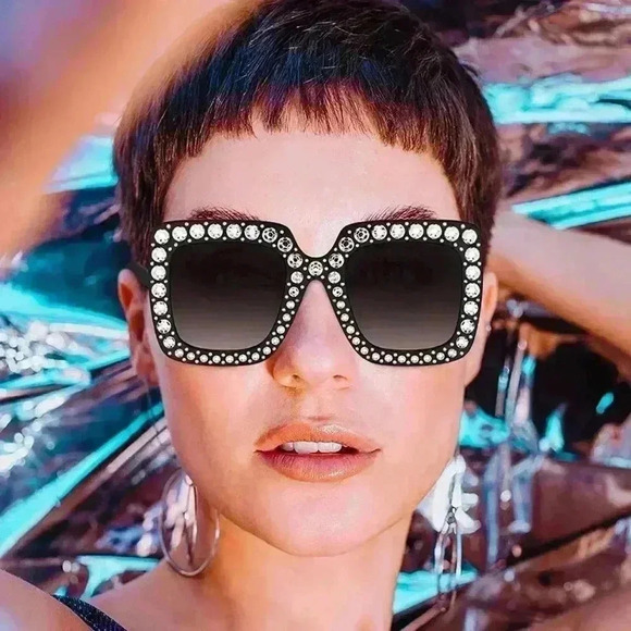 1 Pair of Crystal Oversized Sunglasses Square Diamond Sunglasses - Picture 3 of 6